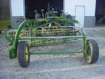 JD Hay Rake Model 851 Or 858? Year 195?