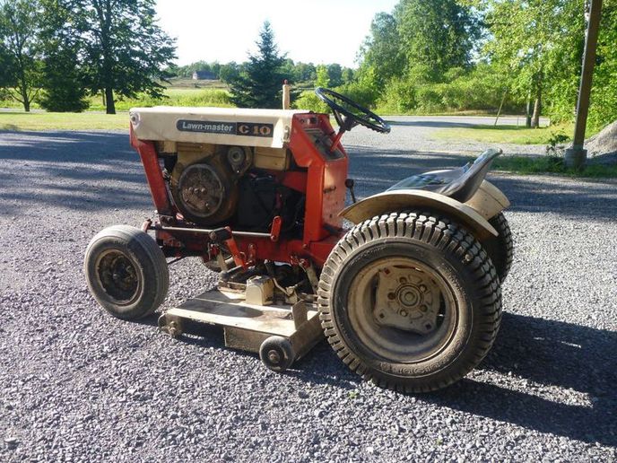 What is this Beast ??? Gilson - Yesterday's Tractors