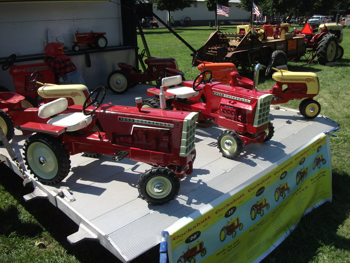 Butterfield MN Threshermen's Show Yesterday's Tractors
