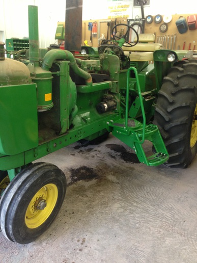 New Style Steps on 4020 - John Deere Forum - Yesterday's Tractors