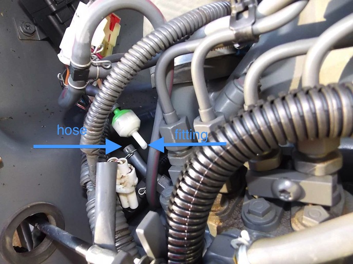 Small fuel hose from injector, what size?