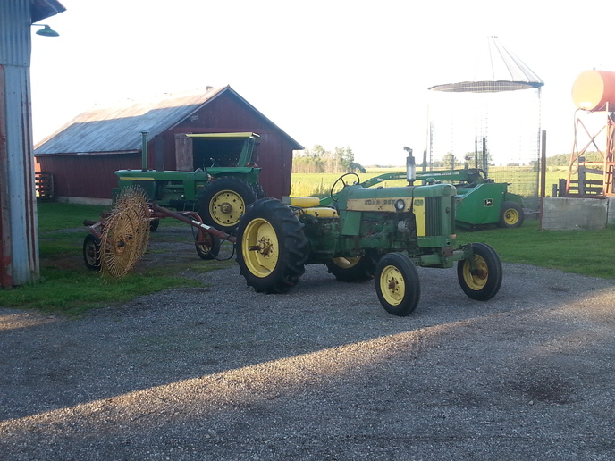 Who farms with two cylinders? - Yesterdays Tractors