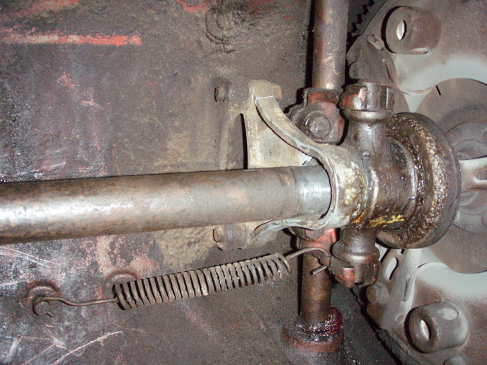 H Farmall Clutch Chatter - Yesterday's Tractors
