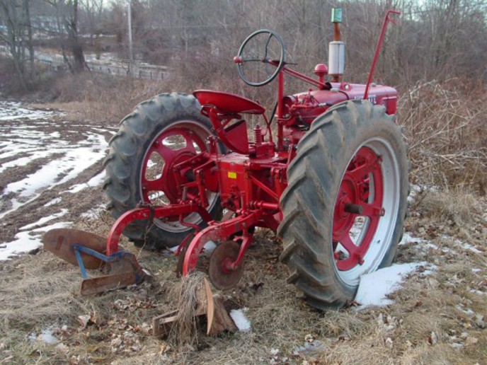 FARMALL H 2 WAY PLOW Yesterday's Tractors