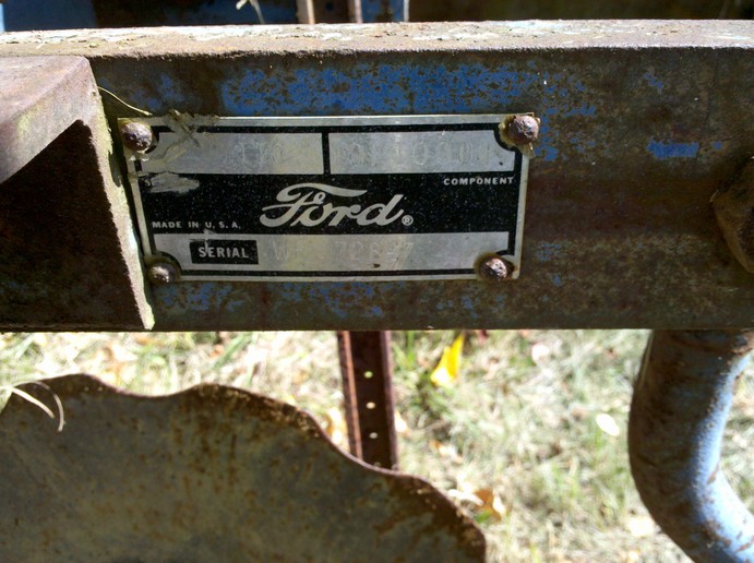Ford Series 100 plow - Yesterday's Tractors