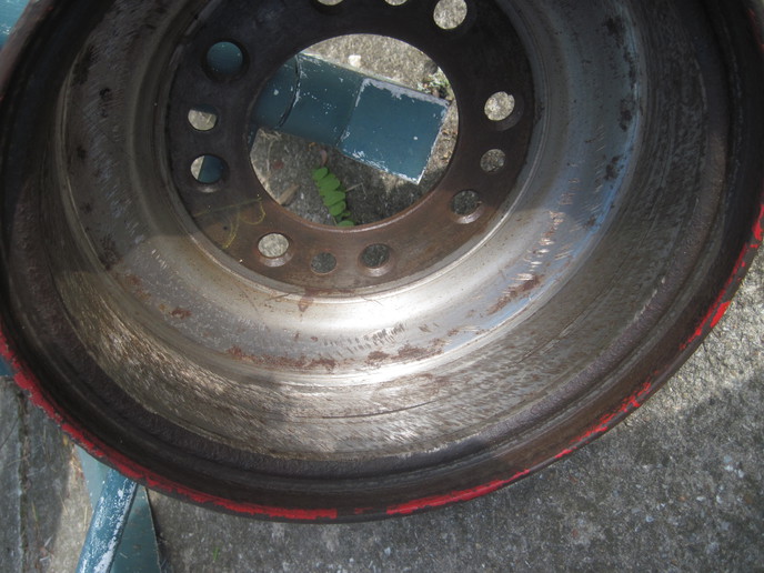 Ford 8N Replacing rear brakes Pr... Yesterday's Tractors