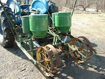 Used Farm Tractors For Sale Two Row Corn Planter 2006 03 16