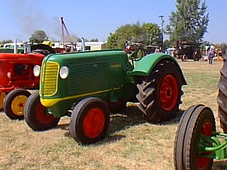 Oliver 70 Standard Tractor