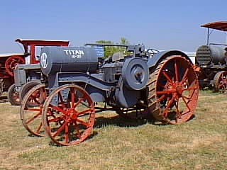 Tractor -  Titan 10-20