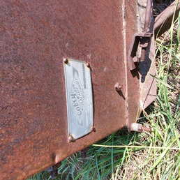 Cobey Manure Spreader Serial # LM7-850 - I got what I have working. I dont know what model this is To look for parts etc. Any help Appreciated. Missing upper beater  bar assembly.
