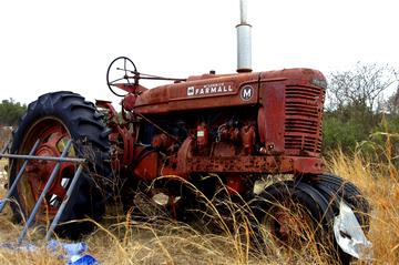Farmall Tractor - Yesterday's Tractors