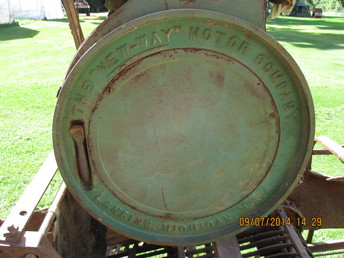 1920S John Deere Potato Digger - Old John Deere potatoe digger with its own engine.The engine is,The New-Way Motor Company,Lansing,Michigan. Never saw one before but found some old pictures on internet.Would it be rare.