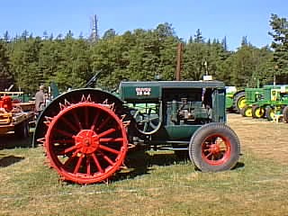 Oliver 28-44 Tractor