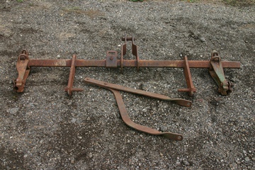1955 John Deere 40V - Correct rear tool bar and sway brace for a 40, 420, or 430 V/Special Tractor.