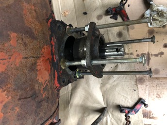 1952 Ford 8N - Picture showing how I removed a stuck  PTO shaft without resorting to hammers.