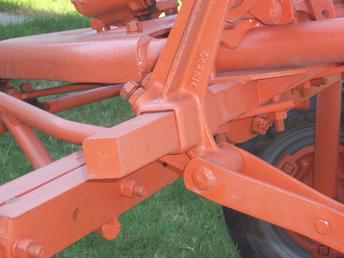 1950  Allis Chalmers Model G - Tool Bar Front End - This is the picture of a tool bar on every tractor I have seen. <P>Ecept my 1948.