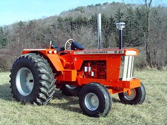 1967 Allis Chalmers D21 Series Ii - Restored in 2001. 127 HP, Turbo, 24.5x32 Rear Tires, 3 point and PTO.