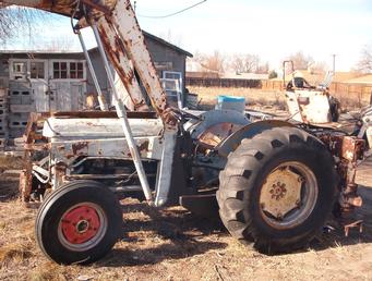 Massey Harris Workbull 202 I Think - No serial number tag.I don't know anything about it! All input welcome!