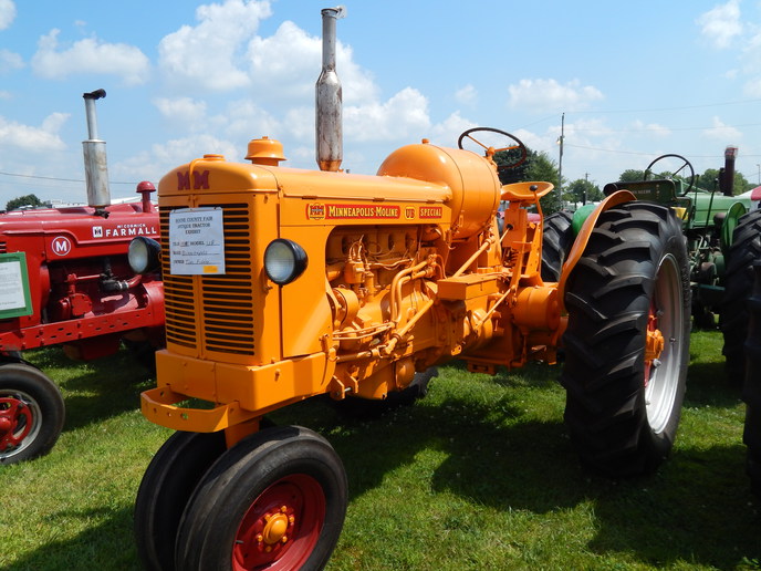 1956 Moline Ub Special LP - taken at 2014 Boone Co Fair in IL, belongs  to a Tillman I think This is just like my dads last tractor