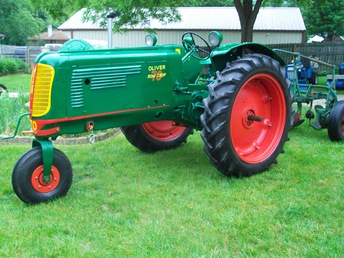 1946 Oliver 70 Single Front Gas - 1946 Oliver 70 single front gas with a 2 bottom Oliver plow.