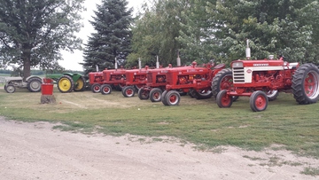 Tractor Collection - These are my running classic tractors  1959 460 gas, 1951 MD, 1947 MD,  1952 Super M Louisville , 1948 M,  1951 WD6, 1939 JD B, 1941 9N FORD