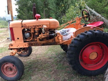 Possible 40S-50S Model Moline - Have old Moline tractor-needs lower end  work-still running, but clattering.   Wondering what the make/model number is  and/or value is today?