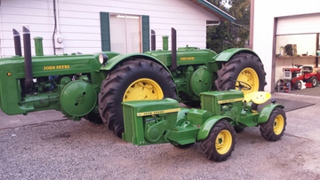 Johdeere Double D/Johndeere Double 110S - both with be at Tulare, Calif show