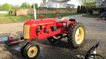 1953 Cockshutt 20 - Going to be used for pulling in lighter weight classes