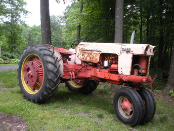 611B Case - 611B case tractor with caseomatic tractor works goodn