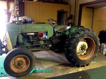 1963 Oliver 550 - Rebuilt the engine 9-86, 3.75' big bore pistons/liners, etc. Tractor has sat unused for 10  /- years and I'm now putting it back in shape.