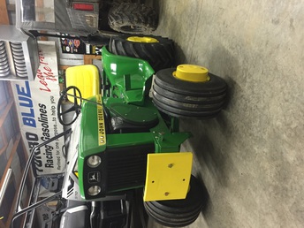1970 John Deere 112 - Factory weights, hydro sleeve hitch, and limited  slip rear