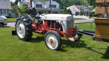1951 8N Ford Tractor - USING THE FORD 8N TRACTOR