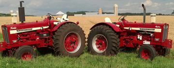 Ih 1456  And IH 1026 Wheatlands - Huber bros tractors