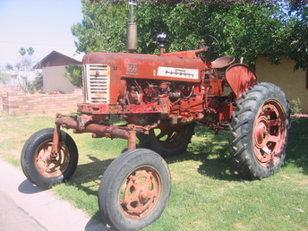 Farmall 350 Diesel - Found this old girl in Ca, not many built.