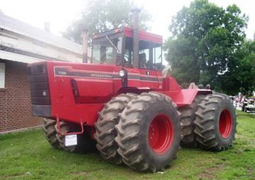 International Harvester 7788 - This tractor came in production for a very short period after the 88 series came out in 1981.  Very few of these units were ever produced and they made the 7788, 7588, and the 7388, the 7788 took place of the 4786 and the 7588 took place of the 4586 and the 7388 took the 4386 place, these were made by Steiger in Fargo, North Dakota where CaseIH Steiger still is in production for CaseIH