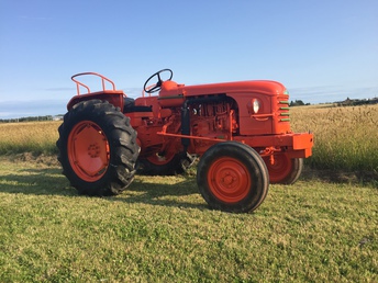 Renault D35 - Good day for a picture.  French tractor having a MWM  air cooled German diesel engine.  Very good tractor.