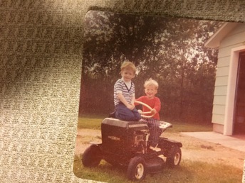 Need Help With Make And Model - my grandfathers lawn tractor. picture from the early  70s.