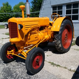 1940 Minneapolis Moline ZTS - I enjoy this old tractor.