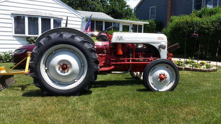1951 Ford  8N  Tractor - BACK AFTER A GOOD SUCCESSFUL RUN AROUND  TOWN.