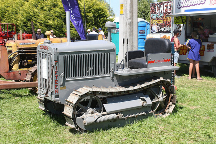 1929 Caterpillar Fifteen - 29-01-2013  'Edendale Crank-Up Weekend' Southland New-Zealand Caterpillar Fifteen PV-148 still owned by the decedents of the original purchaser