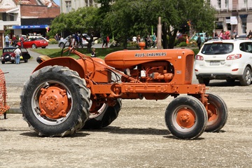 Allis-Chalmers WD45 - 2015 Winton Open Day Southland New-Zealand contractor Colin Davidson's first tractor(bought as apart of the original contracting business he took over in the 1950s)another 110 tractors(mainly Massey-Ferguson)would follow !