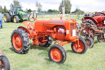 Allis-Chalmers D270 - 08-03-2015 Tapanui West-Otago New-Zealand