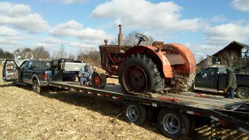 1963 Case 930 Wheatland - Loaded up to head home!
