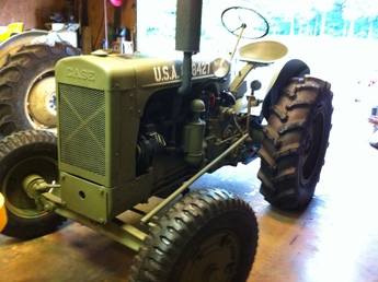 1951 Case Si Military - 1951 Case SI Military Tractor. It still has all the  brass tags.