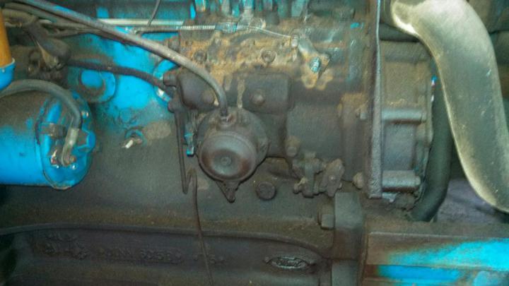 Ford tractor injector pump leaking #9
