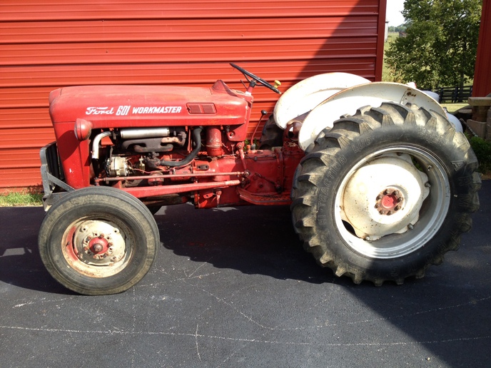 1959 Ford 601 workmaster tractor #2