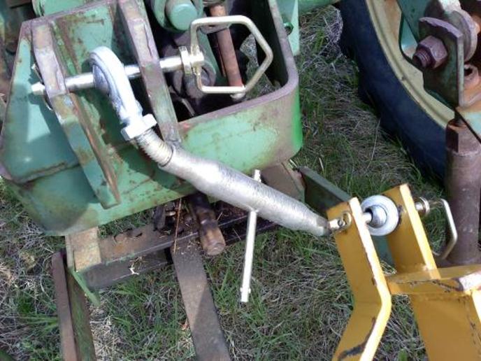 Top link problem (pict) | Yesterday&rsquo;s Tractors Forums
