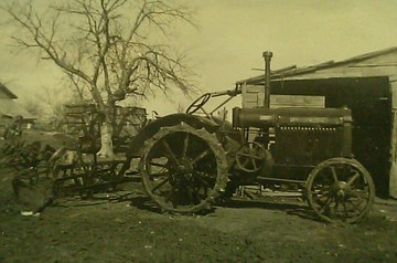 Mcormick Deering 1020 - This was my uncles tractor  in Tabor, South Dakota, back  in the 30s