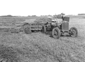 CA. 1920 - 1930S Chevrolet Hot Shot - A 'hotshot' Hay Sweep photo from the early to mid 1940s on a Cozad Nebraska farm.  I believe my uncle Harley Berryman is the driver.  The rear axle had been flopped for 3 speeds forward (away from the engine).