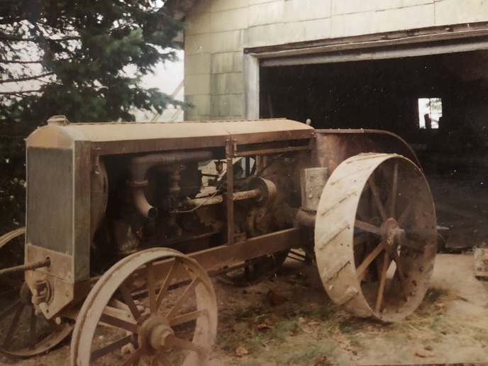 1928 Lauson 16-30 - Grandparents purchased new for their threshing business in 1928. Delivered by train close to their farm. Have original paperwork.